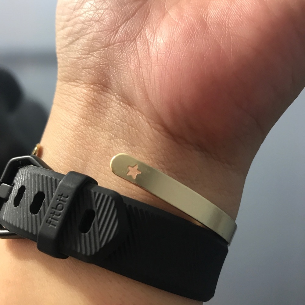 NEW Breathe bangle - Picture 3 of 4